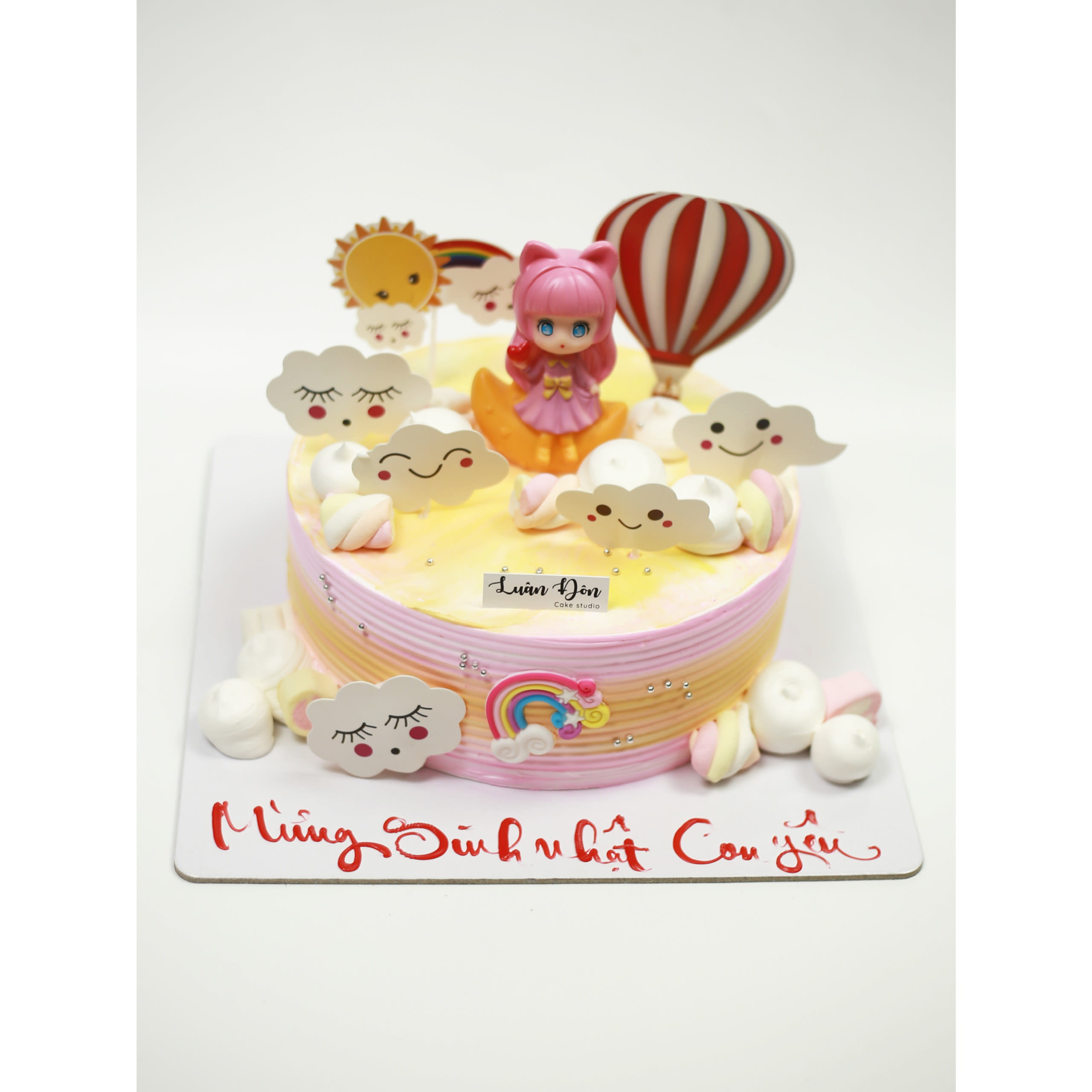Bánh kem hồng pastel trang trí nàng thơ