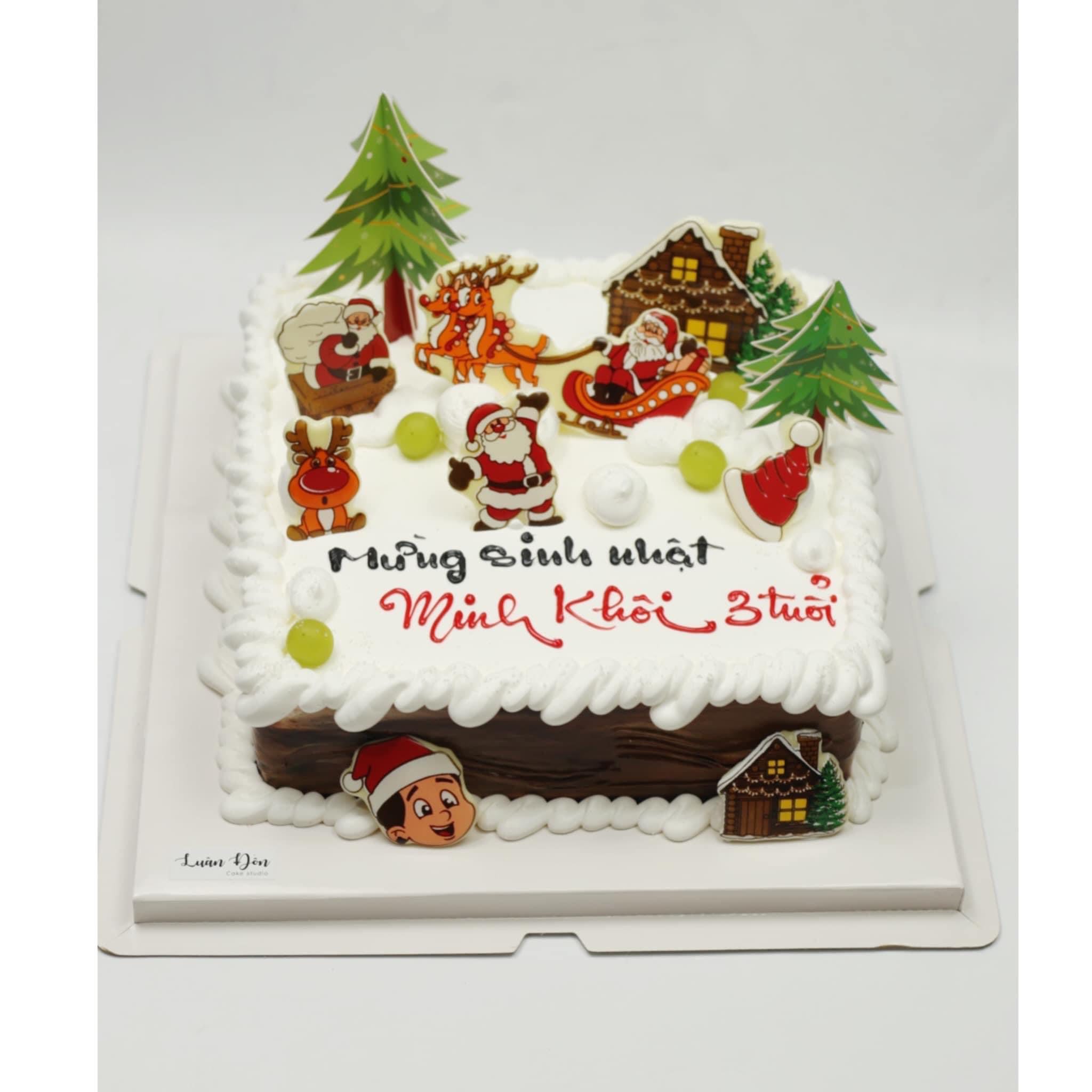Bánh kem Giáng sinh ông già Noel và tuần lộc