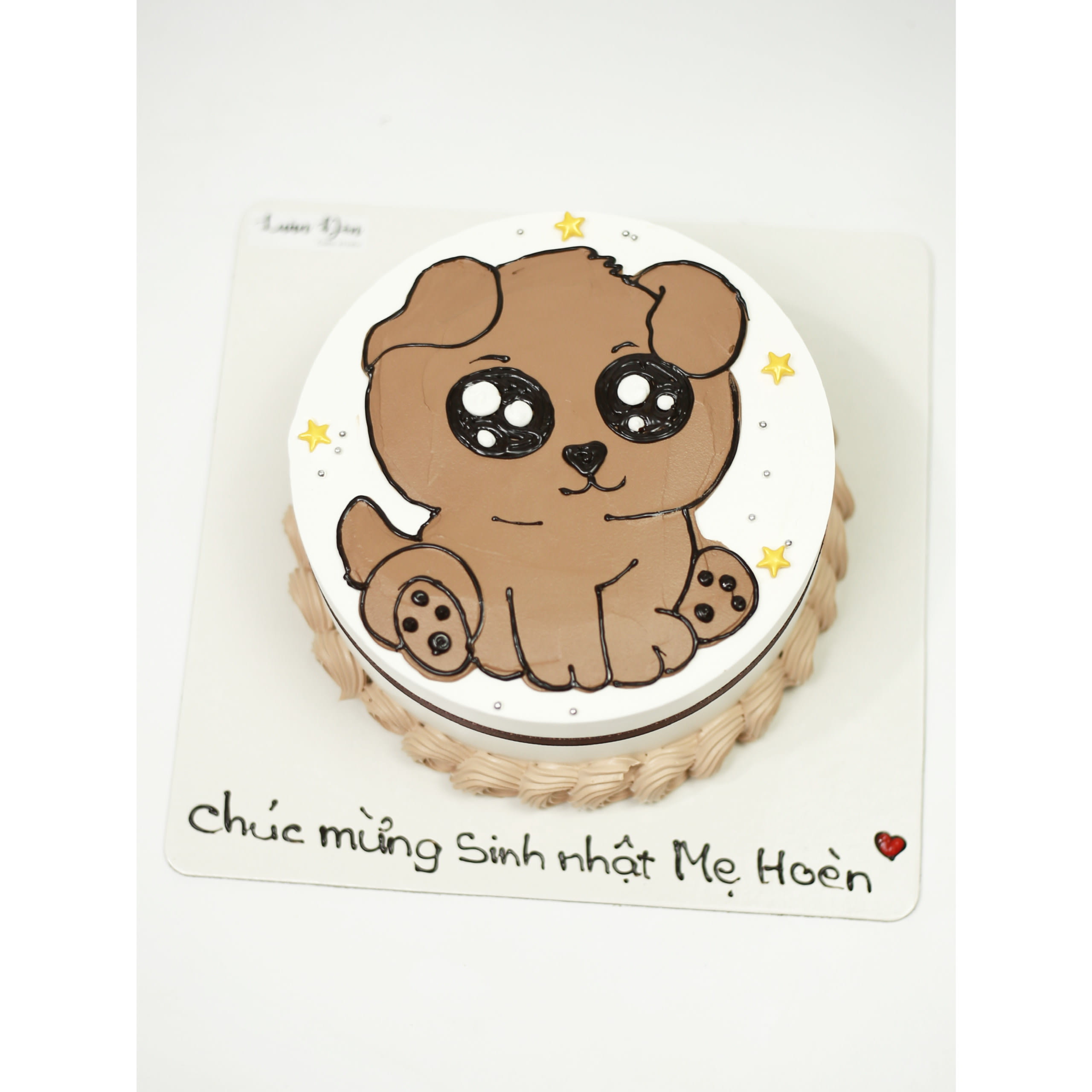 Bánh kem tạo hình chú cún nâu đáng yêu