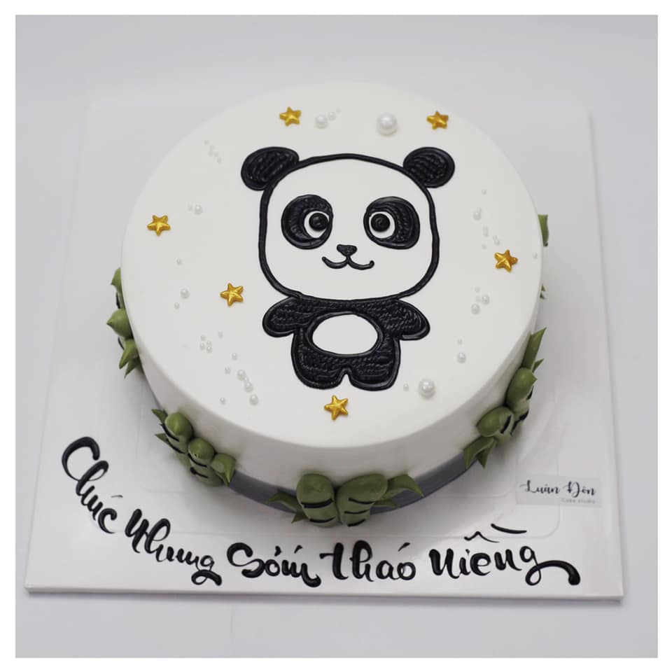 Bánh kem gấu Panda và lá trúc