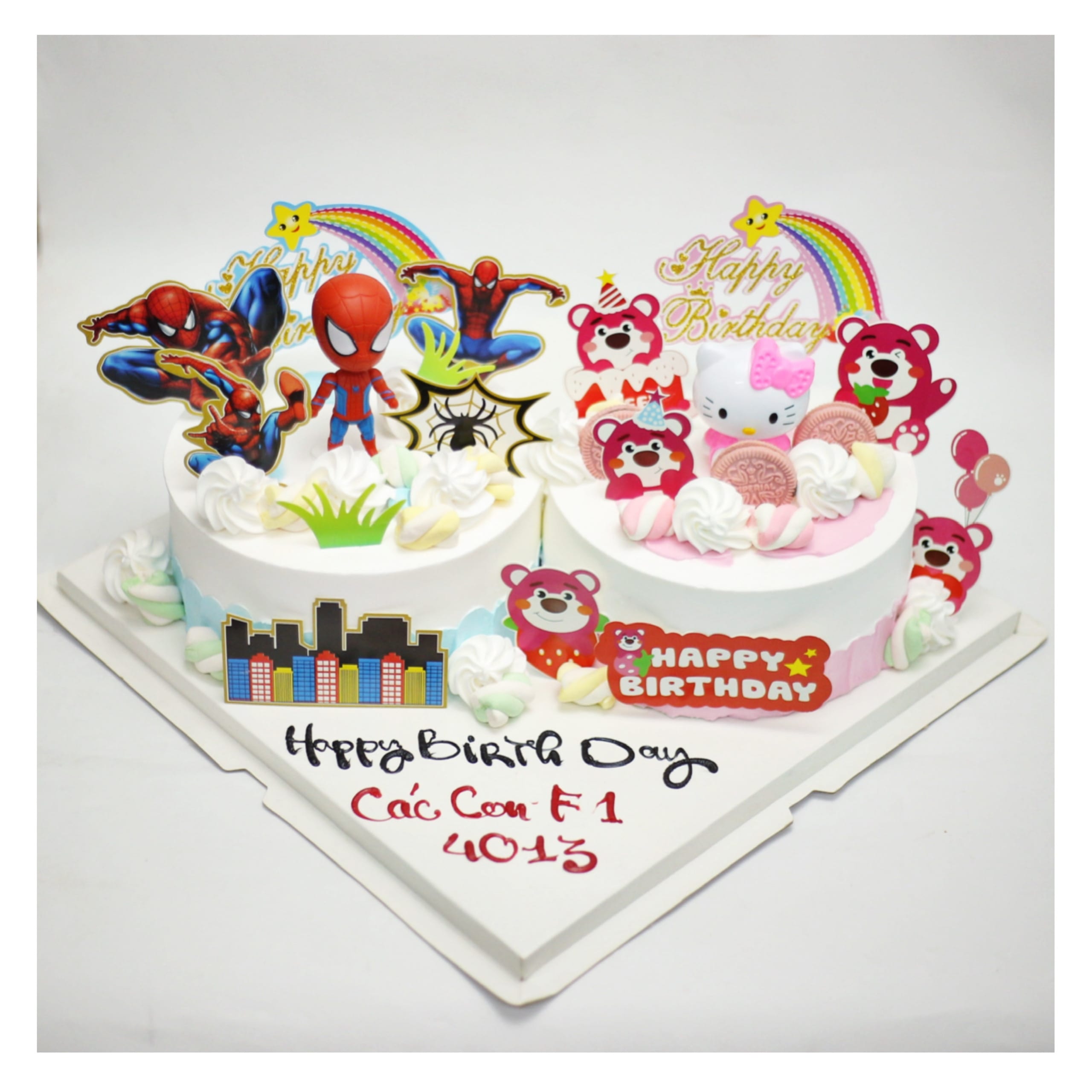 Bánh kem đôi chủ đề Người Nhện và Hello Kitty