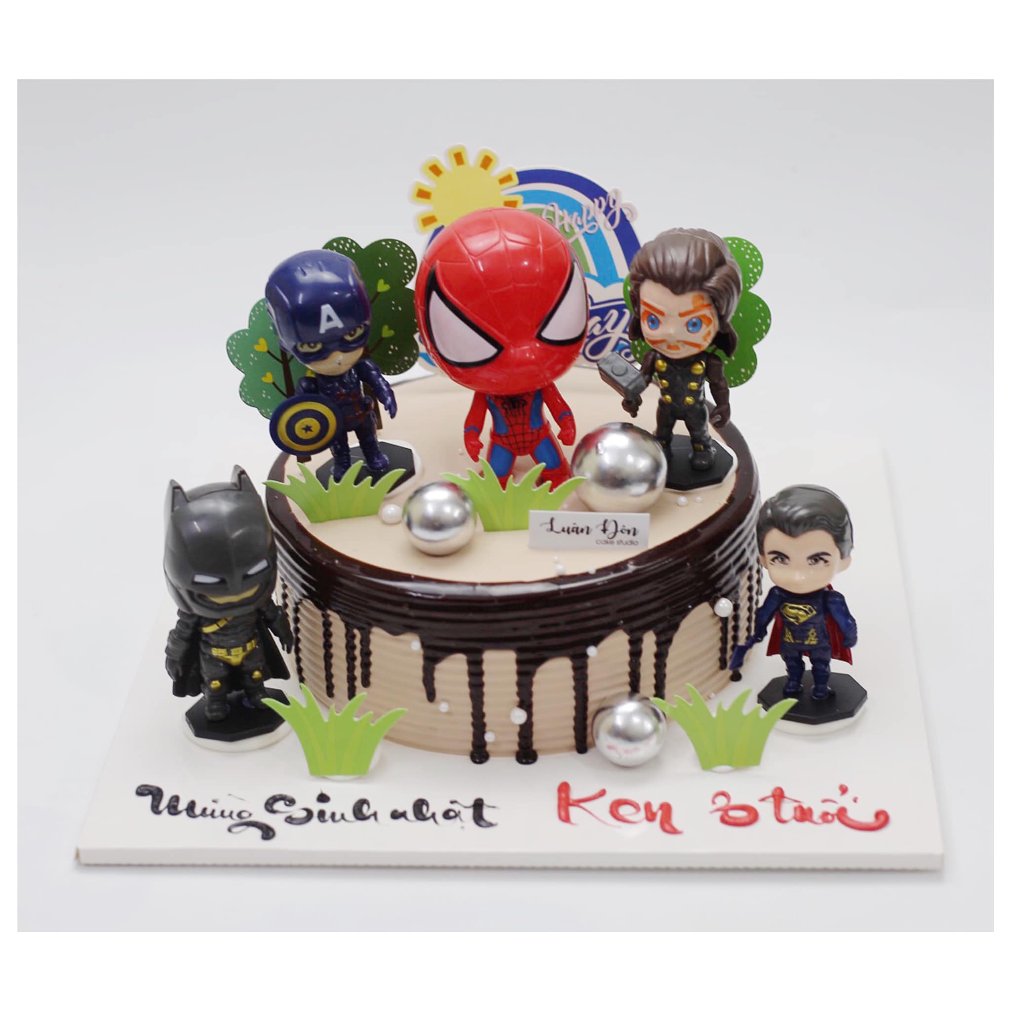 Bánh sinh nhật biệt đội siêu anh hùng Marvel