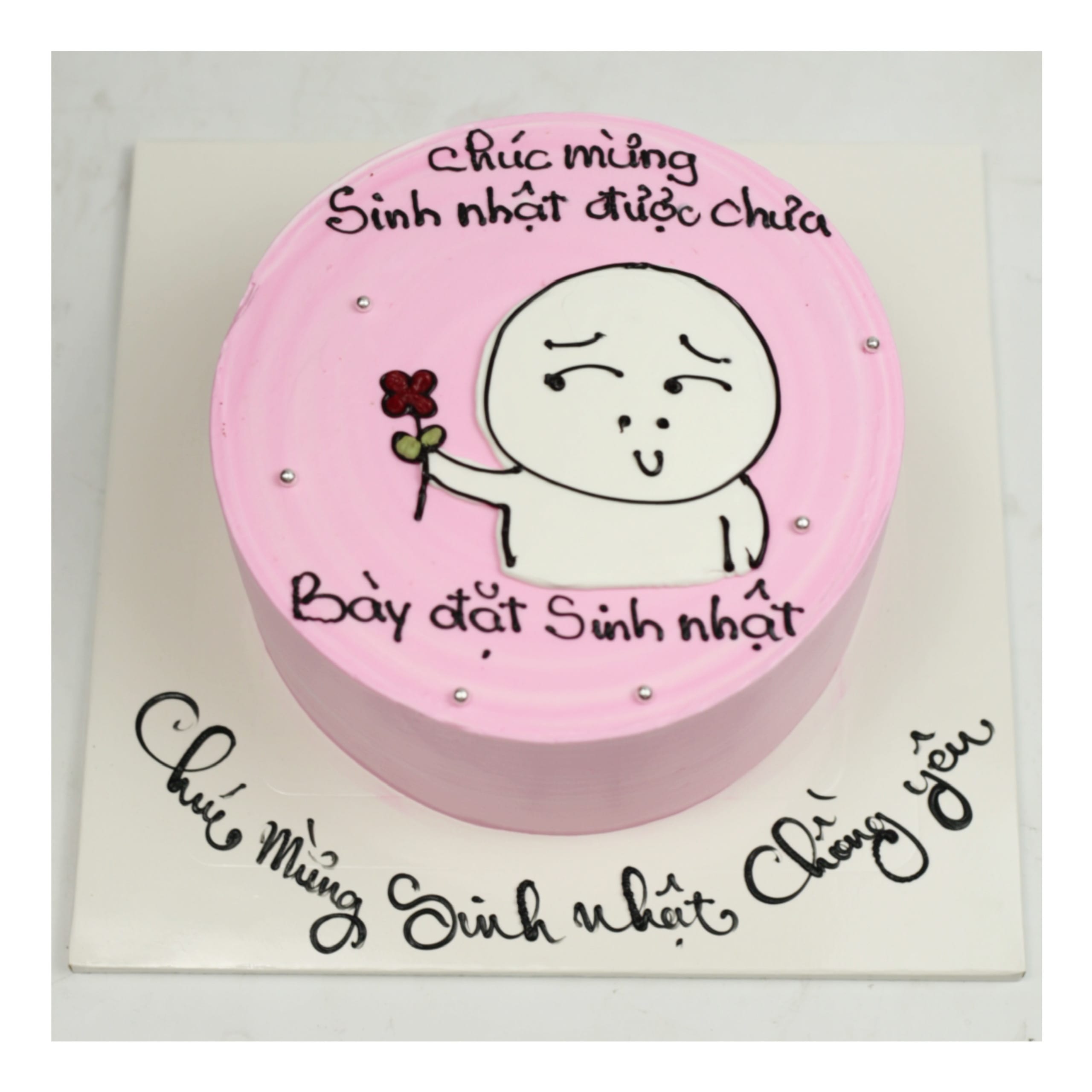 Bánh kem hồng nhạt vẽ chibi dễ thương