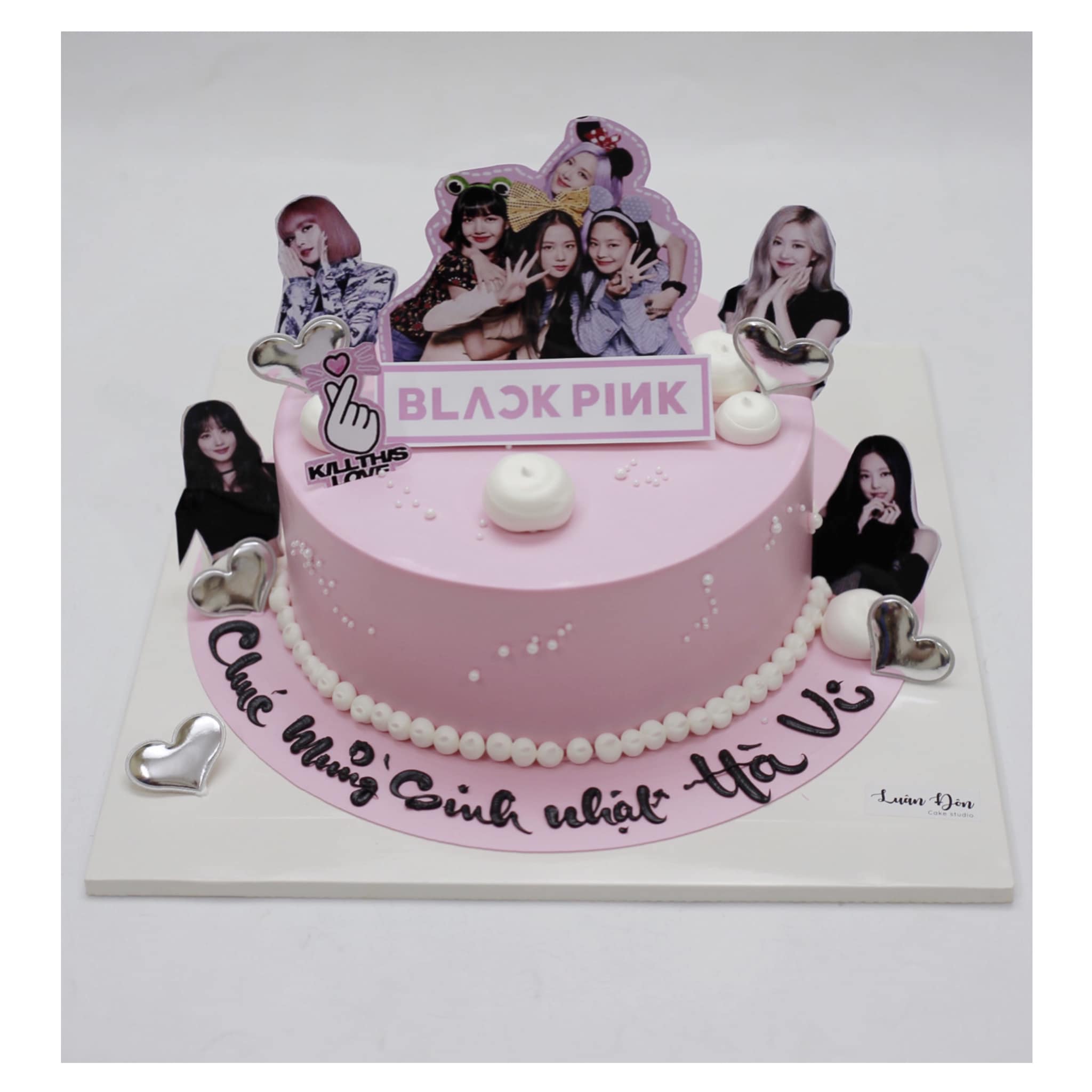 Bánh kem nhóm nhạc BlackPink tông hồng