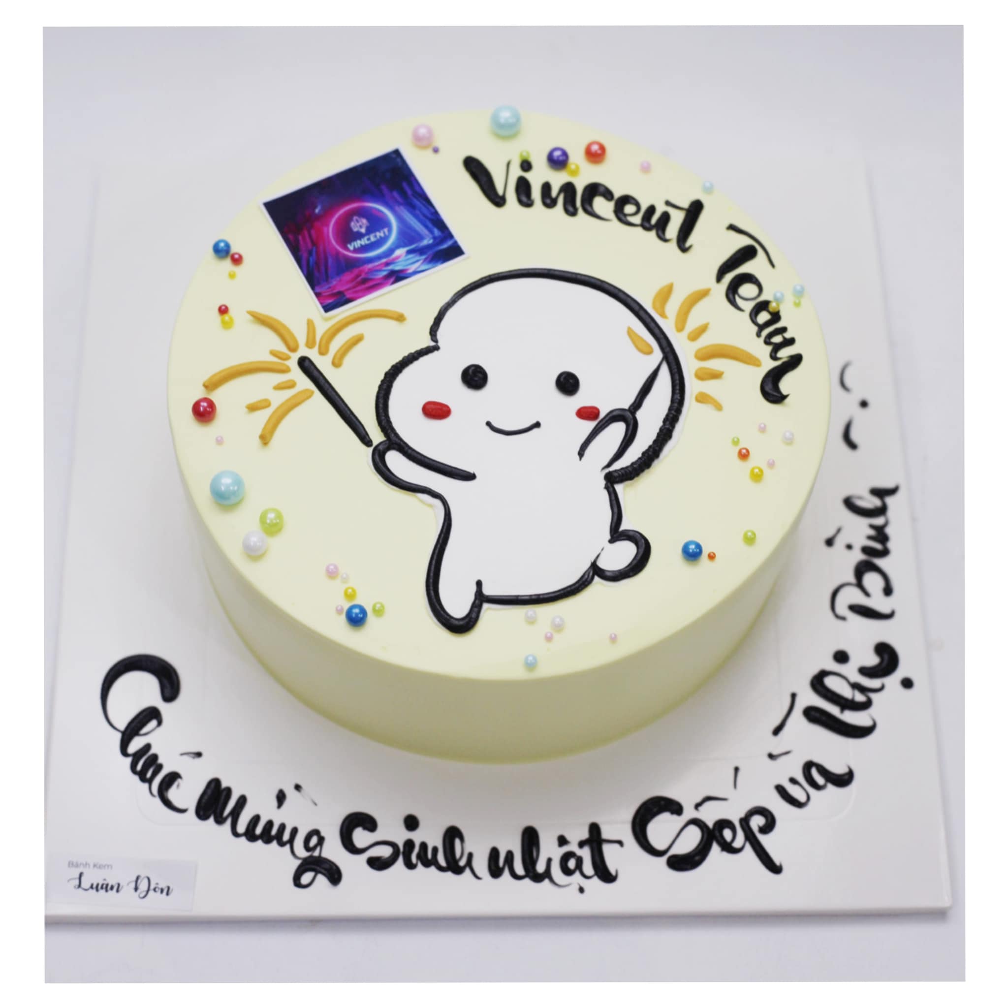Bánh kem nhân vật hoạt hình Vincent