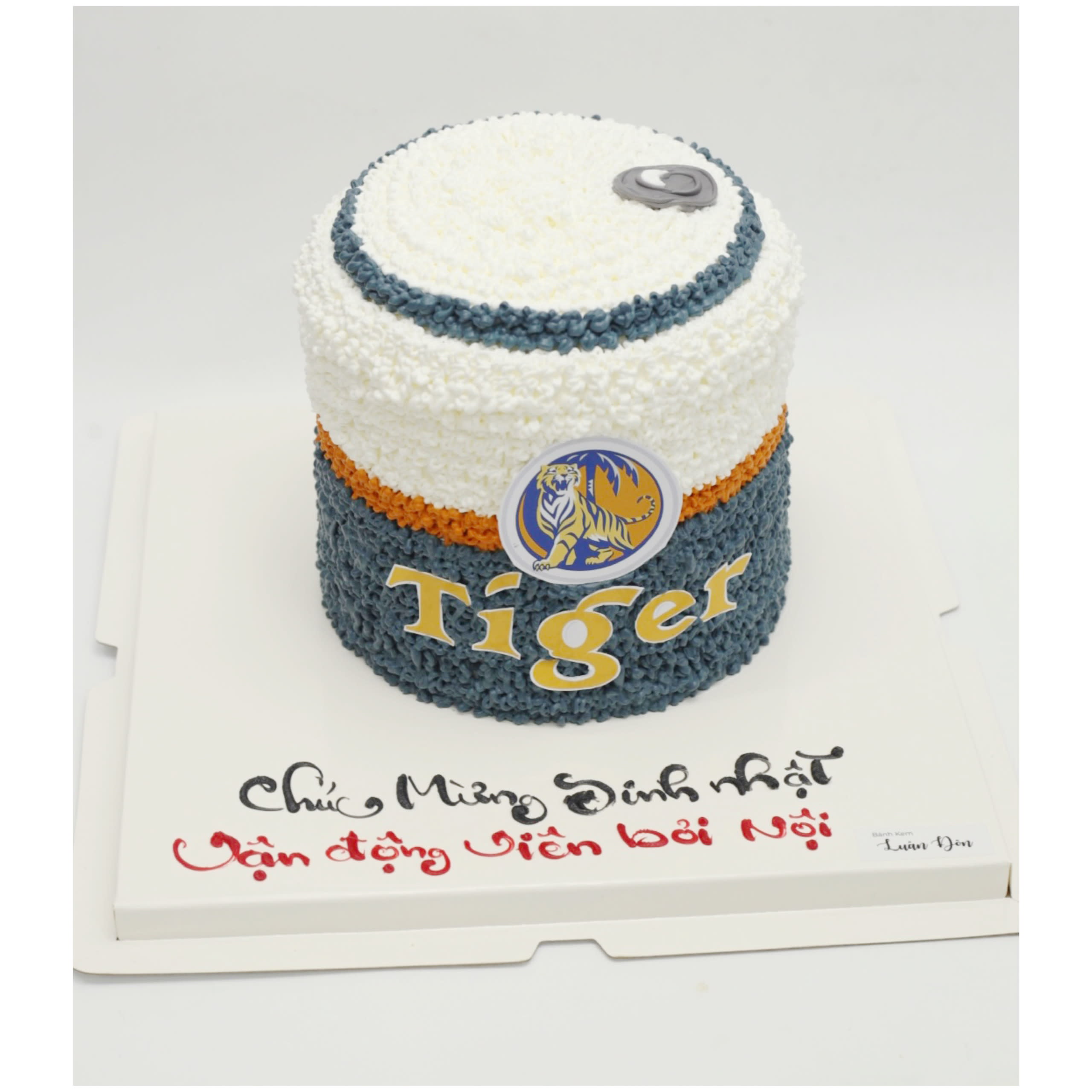 Bánh kem lon bia Tiger độc đáo nam tính