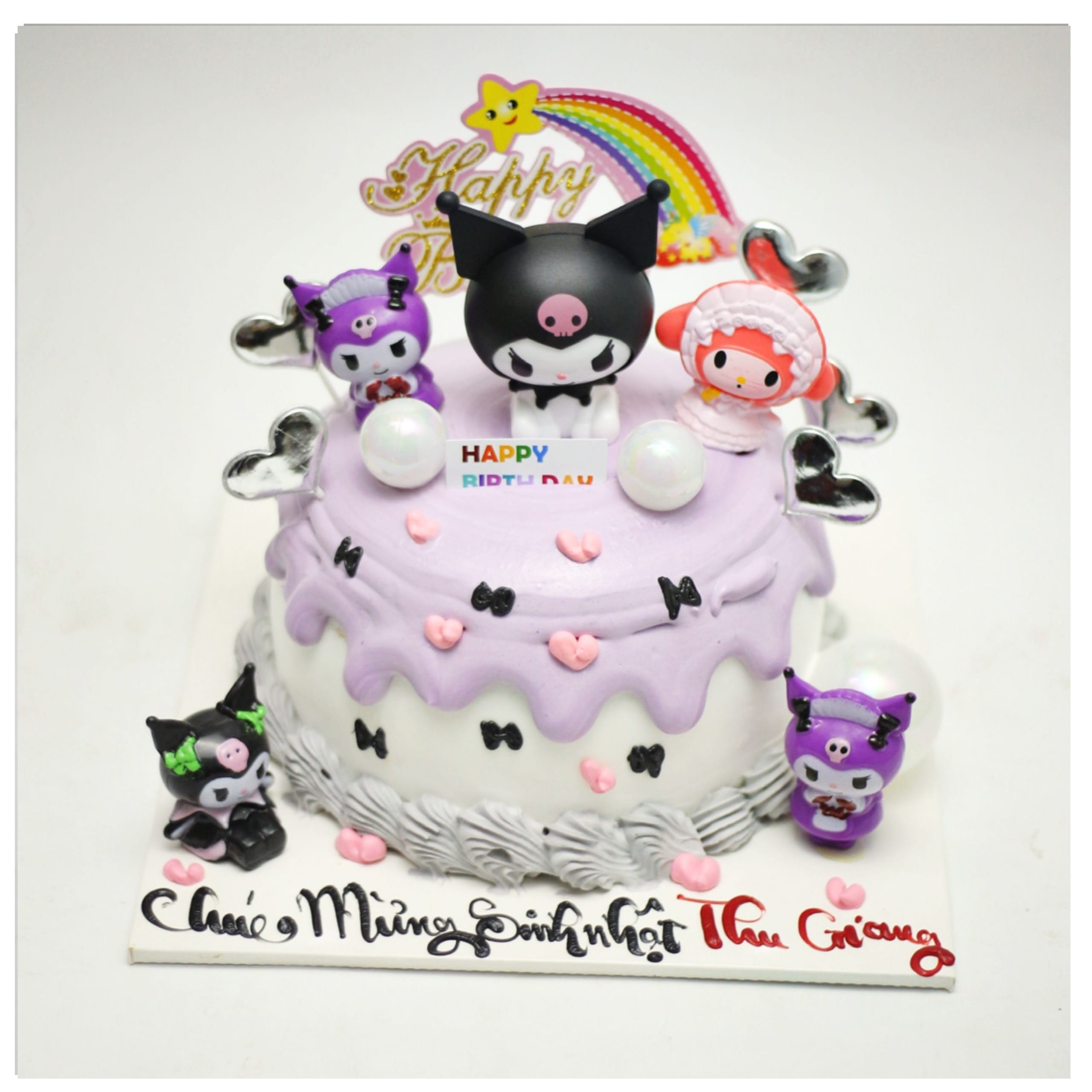 Bánh kem màu tím mộng mơ chủ đề Kuromi
