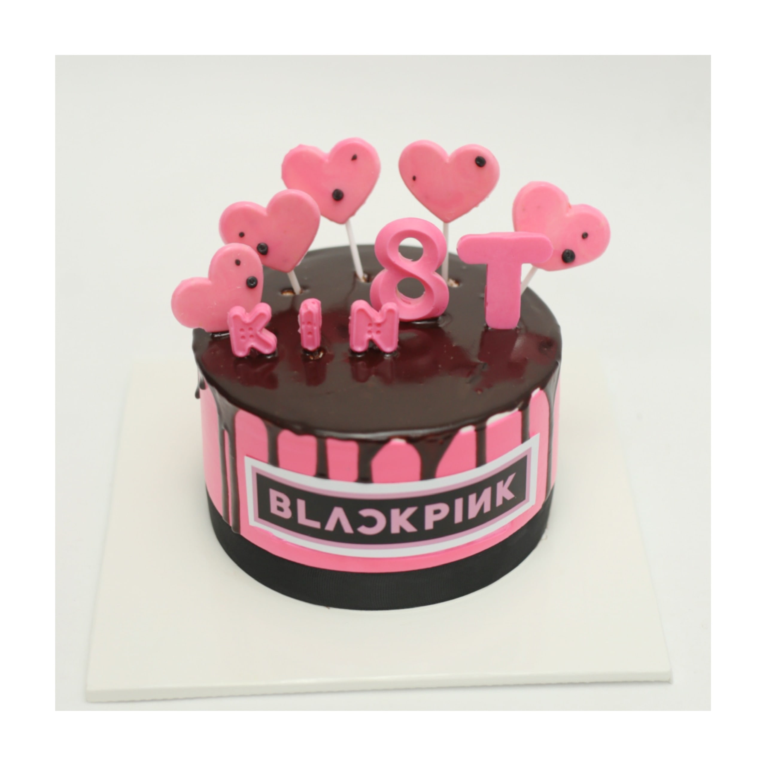 Bánh kem sô-cô-la đen chủ đề Blackpink