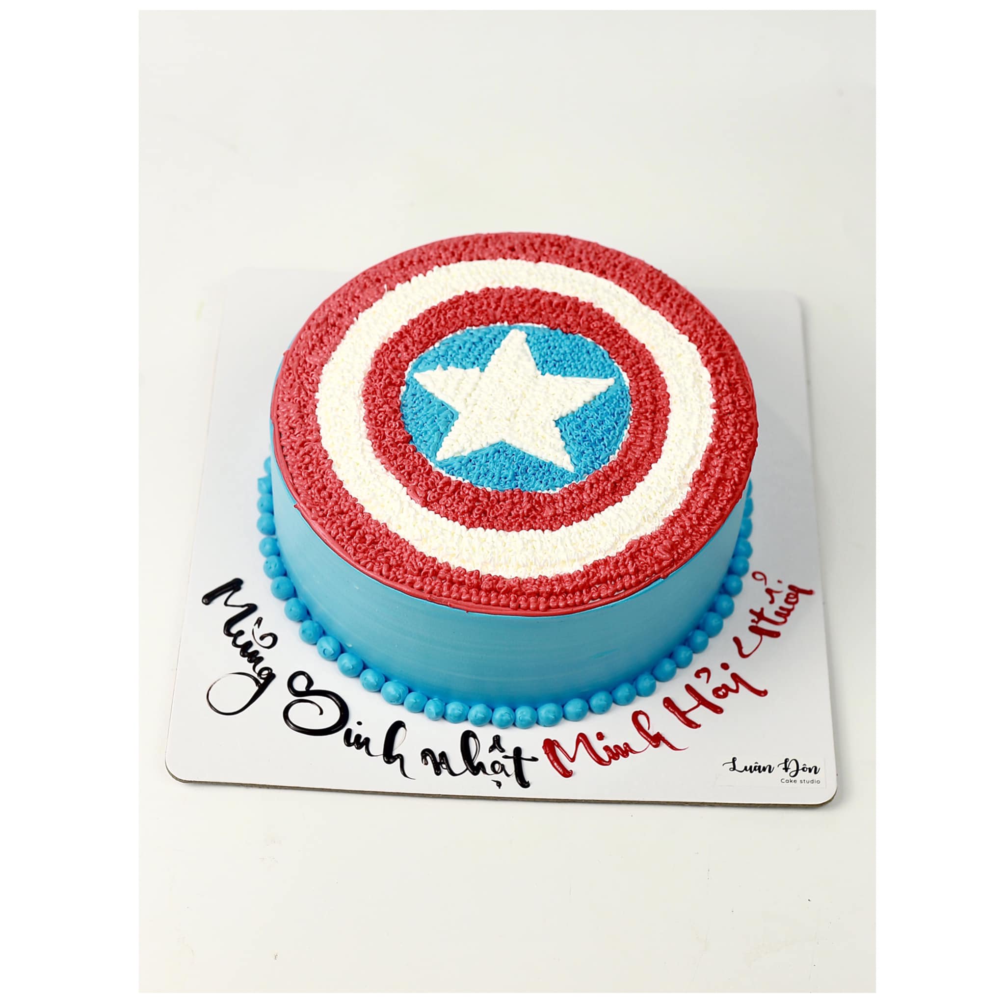 Bánh kem khiên Captain America siêu anh hùng