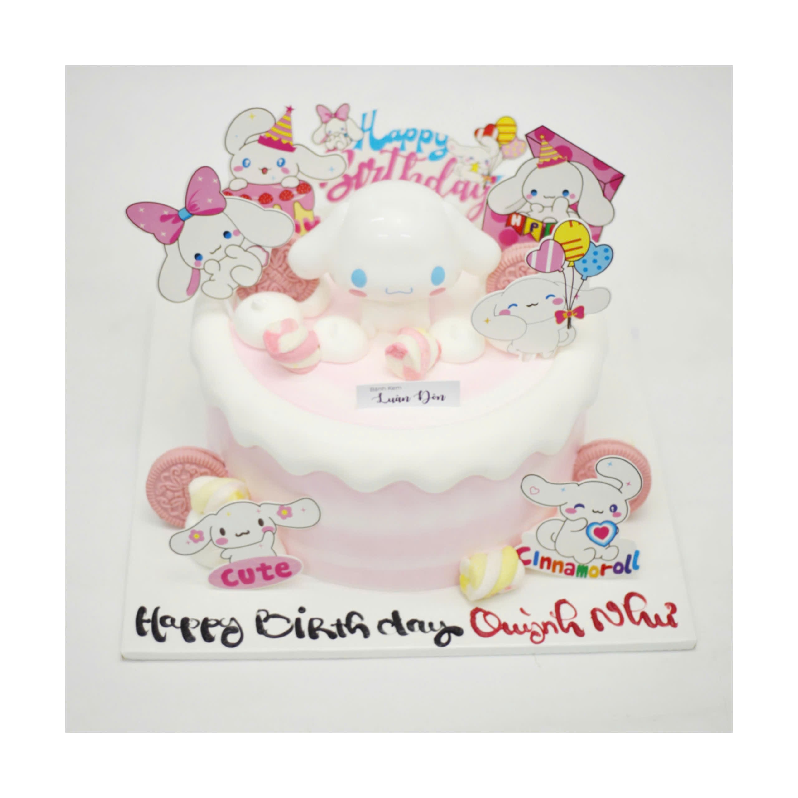 Bánh kem Cinnamoroll trắng hồng xinh xắn