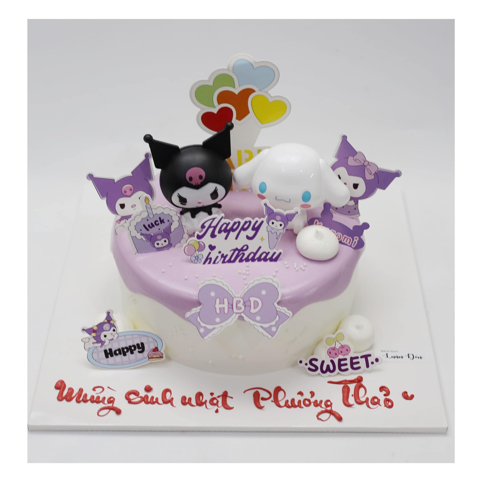 Bánh kem Kuromi và Cinnamoroll tím trắng
