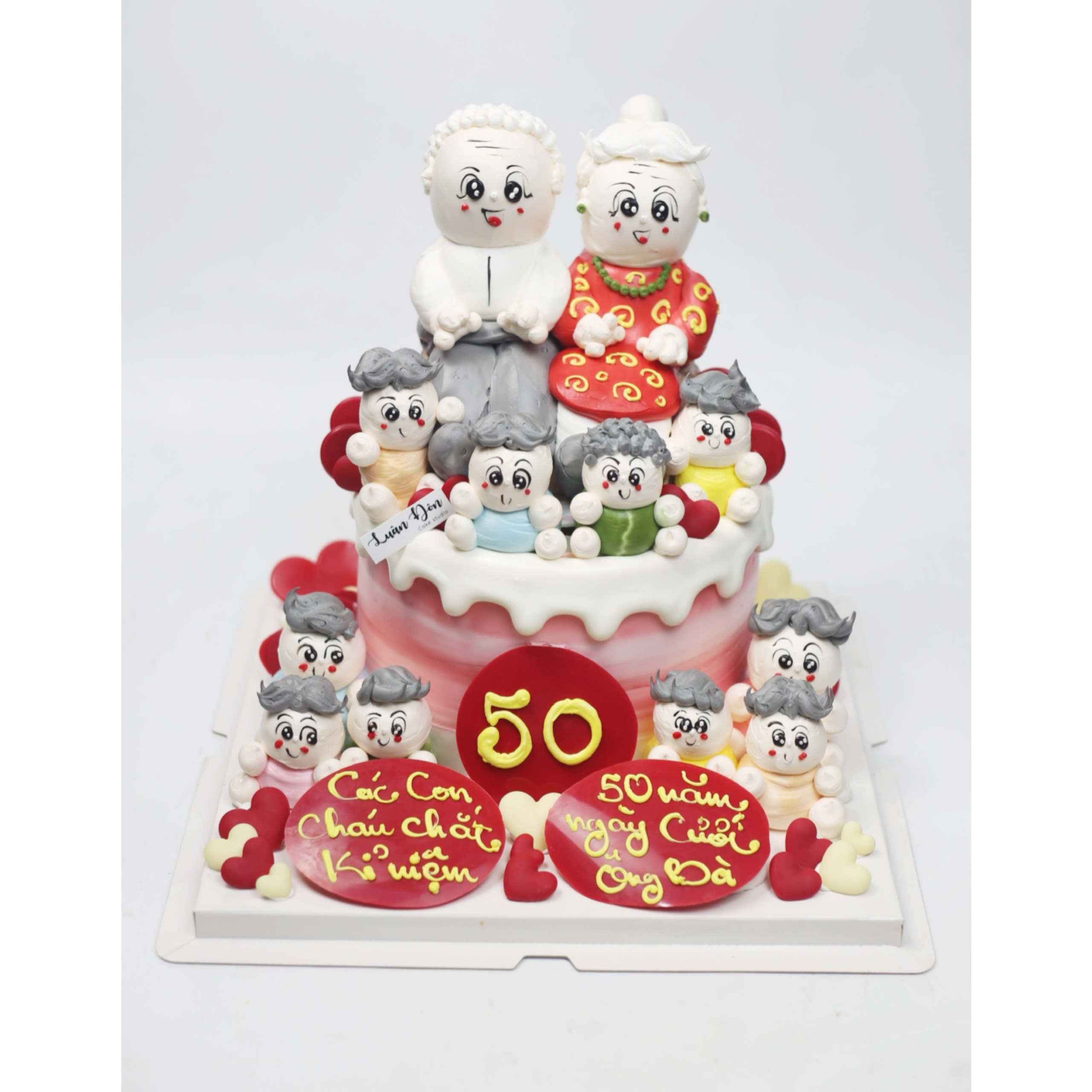 Bánh kem kỉ niệm 50 năm ngày cưới ông bà