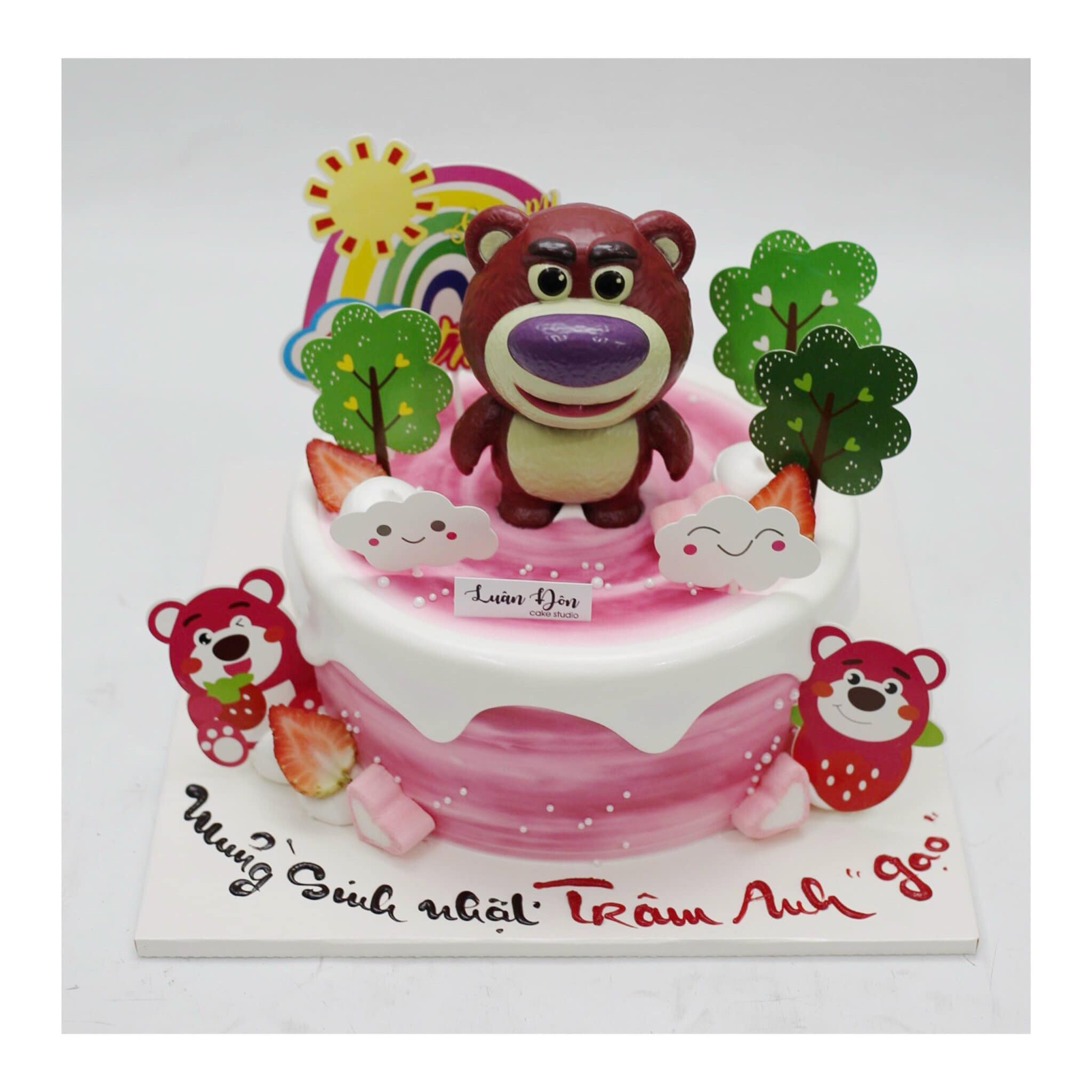 Bánh kem gấu Lotso hồng dâu ngọt ngào