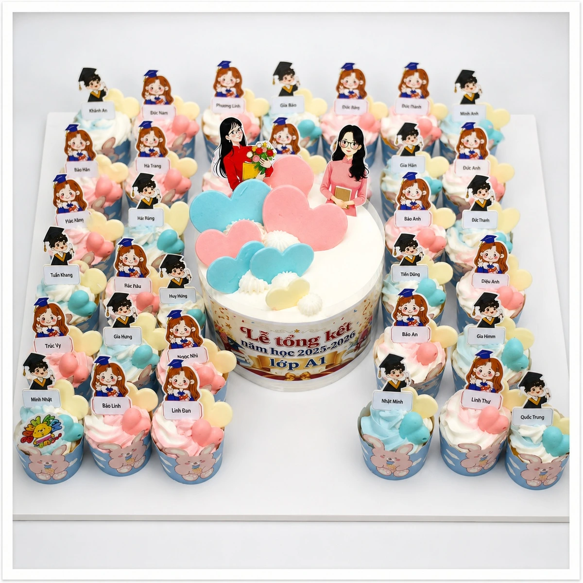 Set bánh cupcakes lễ tổng kết lớp học ý nghĩa