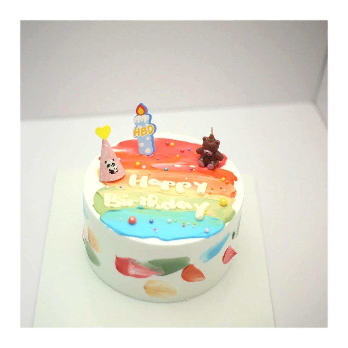Bánh kem cầu vồng Happy Birthday rực rỡ