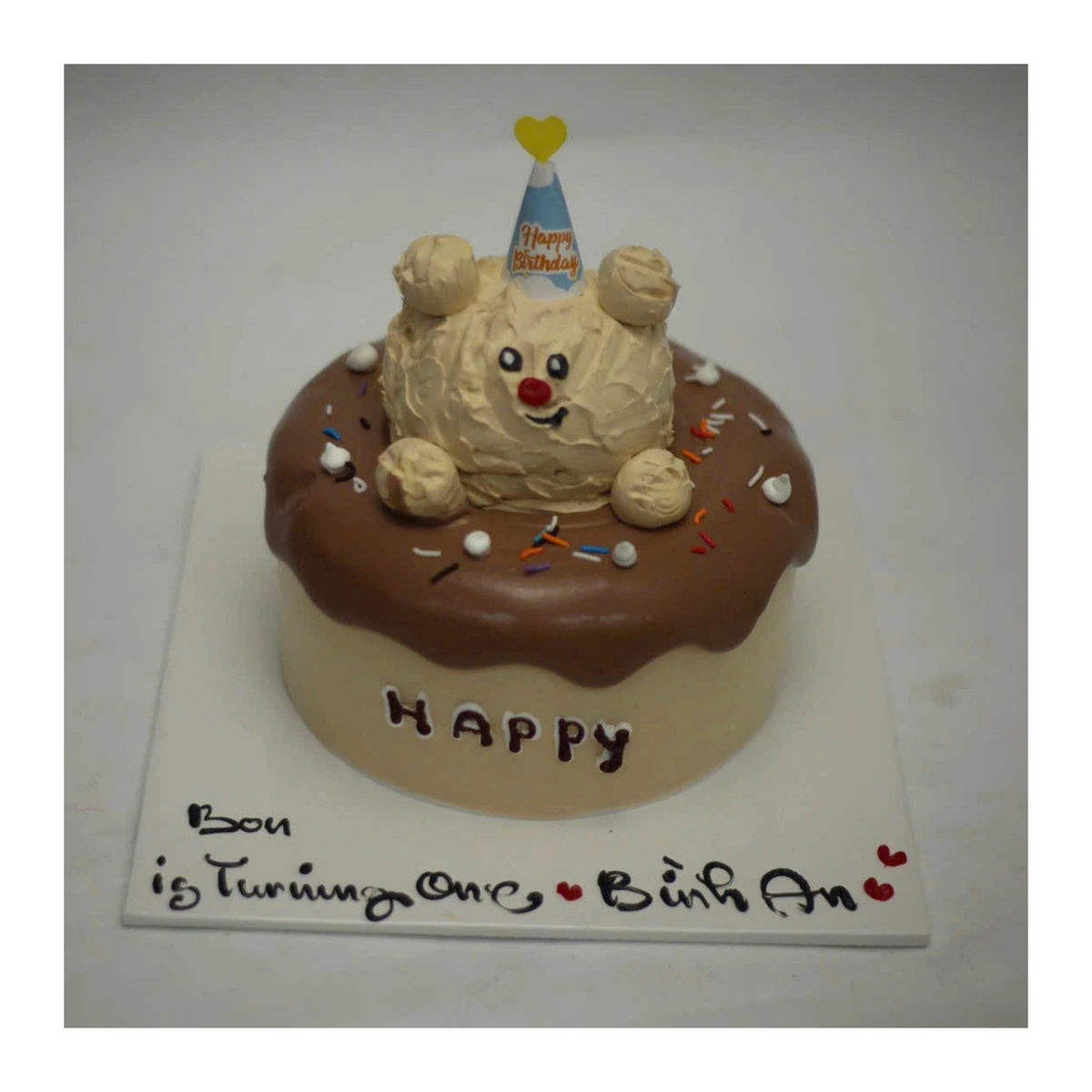 Bánh kem gấu tròn Bon Is Turning One
