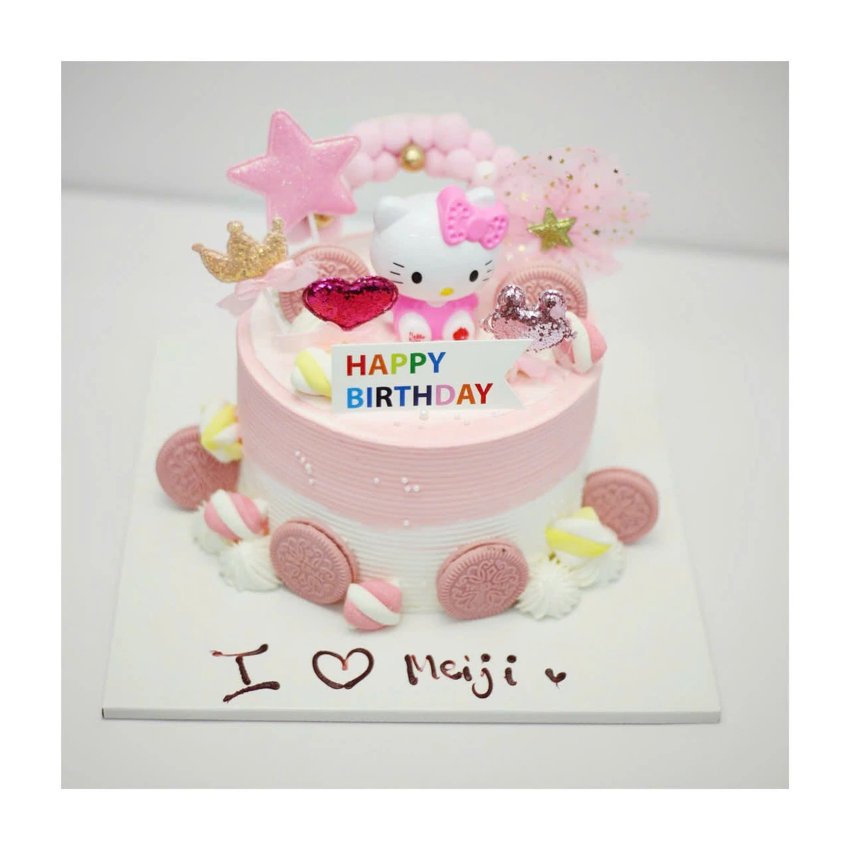 Bánh kem Hello Kitty hồng xinh xắn