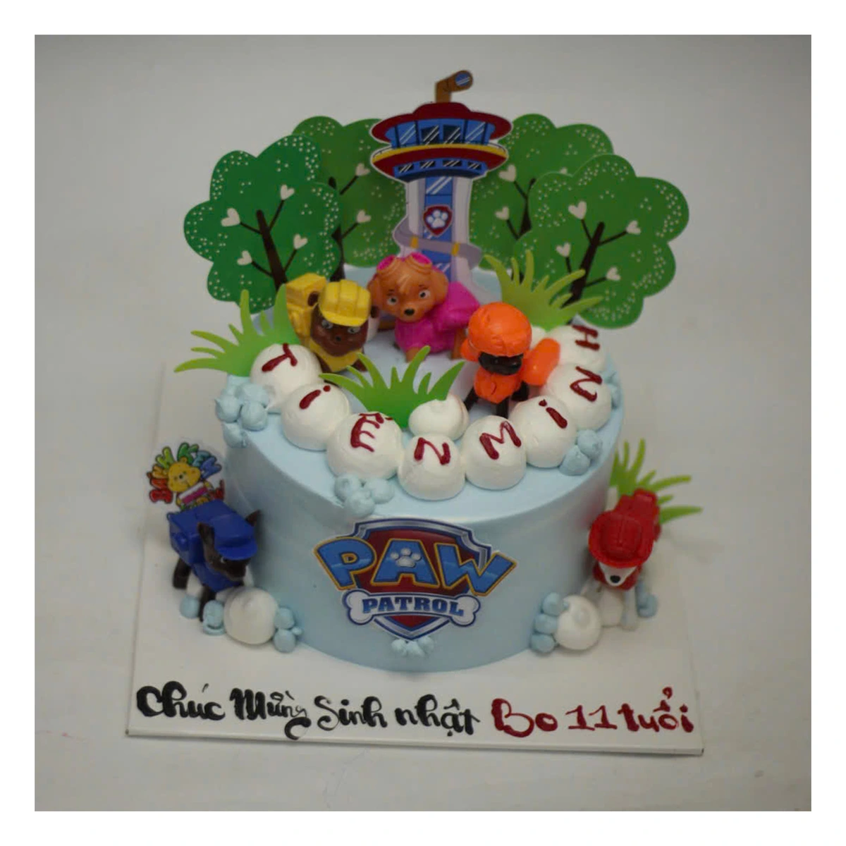 Bánh kem Paw Patrol xanh dương cho bé Bo
