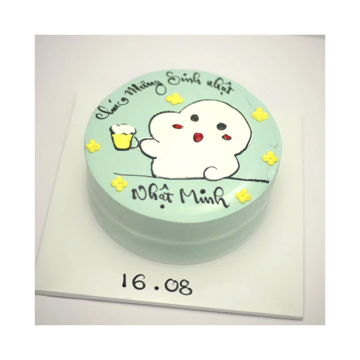 Bánh kem vẽ chibi nâng ly bia hài hước