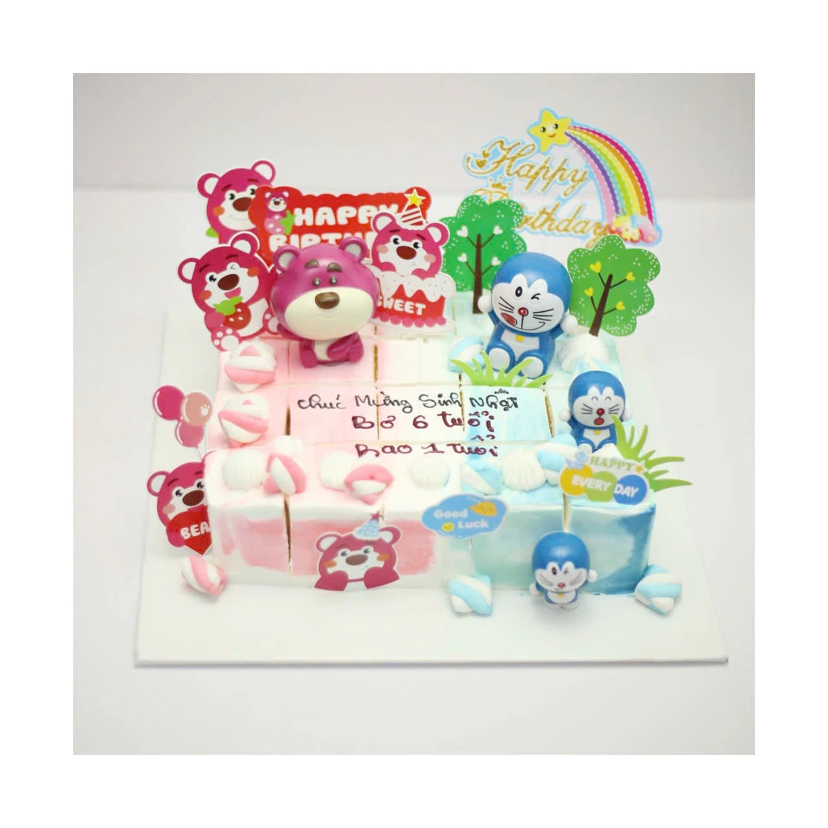 Bánh cắt miếng Gấu Dâu và Doraemon