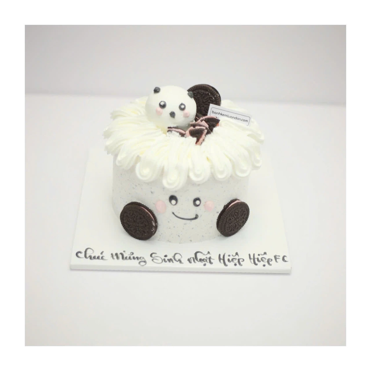 Bánh kem Oreo tạo hình gấu trúc dễ thương