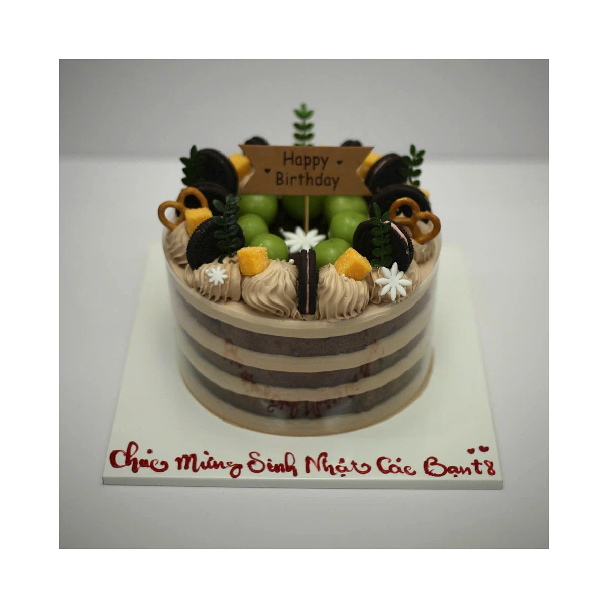 Bánh kem chocolate nho xanh thanh lịch