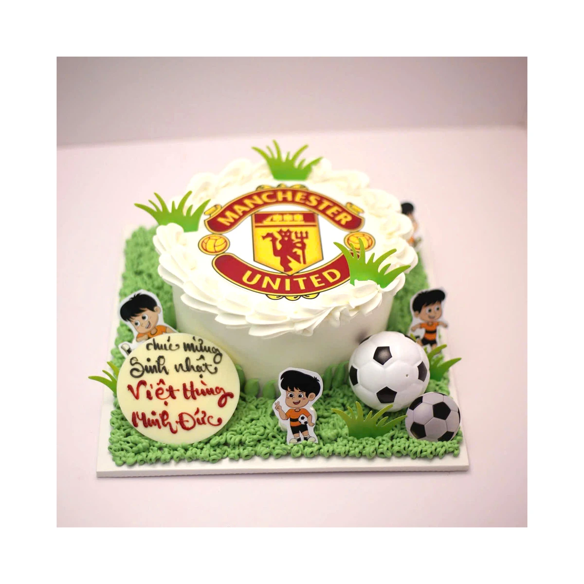 Bánh sinh nhật bóng đá Manchester United xanh lá