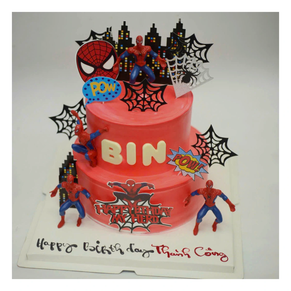 Bánh sinh nhật hai tầng Spiderman cho bé trai